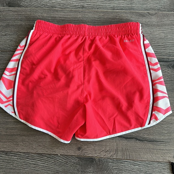 Nike Dri-Fit running shorts - Picture 2 of 4